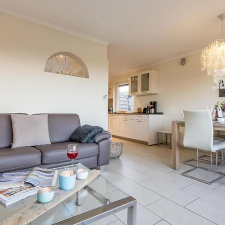 Holiday home Heidehueschen Braderup (Sylt)